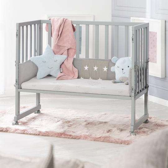 Culla co-sleeping 'safe asleep®' 2 in 1 con barriera 'Little Stars', inclusi materasso e nido