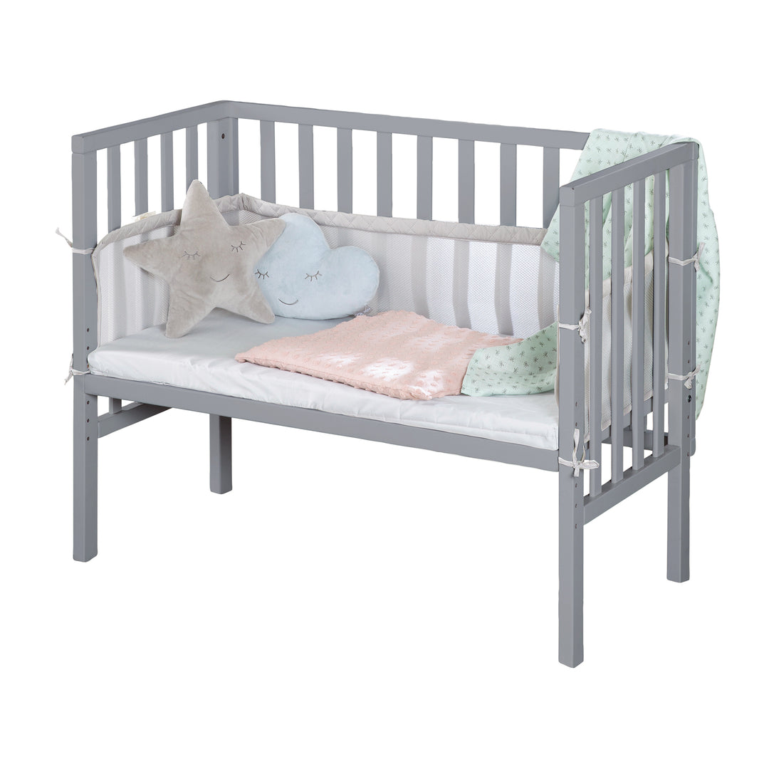 2in1 Beistellbett 'roba Style' inkl. Matratze 45x90, Mesh-Nestchen & Barriere - Holz taupe