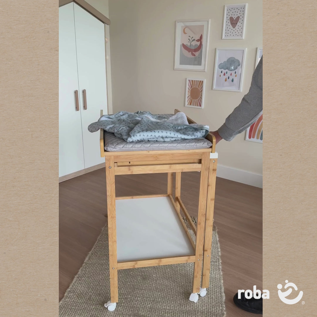 Funktionsvideo Bade-Wickel-Kombination - Ausziehfunktion