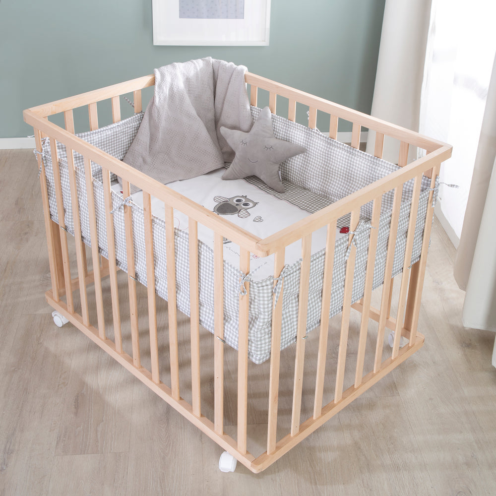 Box 'Adam e Eule' 75x100, con inserto protettivo e rotelle, legno naturale