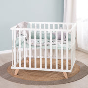 In esecuzione 75x100, bianco in legno, incluso l'inserto protettivo "Lil Planet Frosty Green"