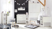 Zimmerset 'Linus' inkl. Kombi-Bett 70 x 140 cm, Wickelkommode & 3-türigem Schrank, Weiß / grau