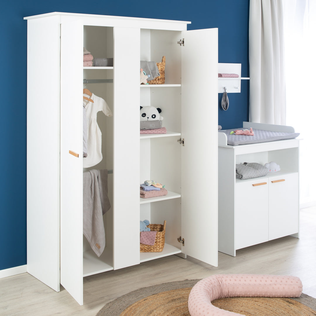 Set de chambre 'Anton' incl. lit d'enfant 70x140, commode à langer 2 portes, armoire 2,5 portes