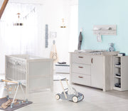 Kinderzimmerset 'Mila', inkl. Kombi-Bett 70 x 140 cm, Wickelkommode & 3-türigem Schrank, grau/weiß