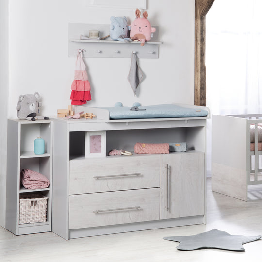 Scaffale laterale 'Maren 2', abbinato alla cassettiera fasciatoio 'Maren 2', per camerette, grigio chiaro, bianco