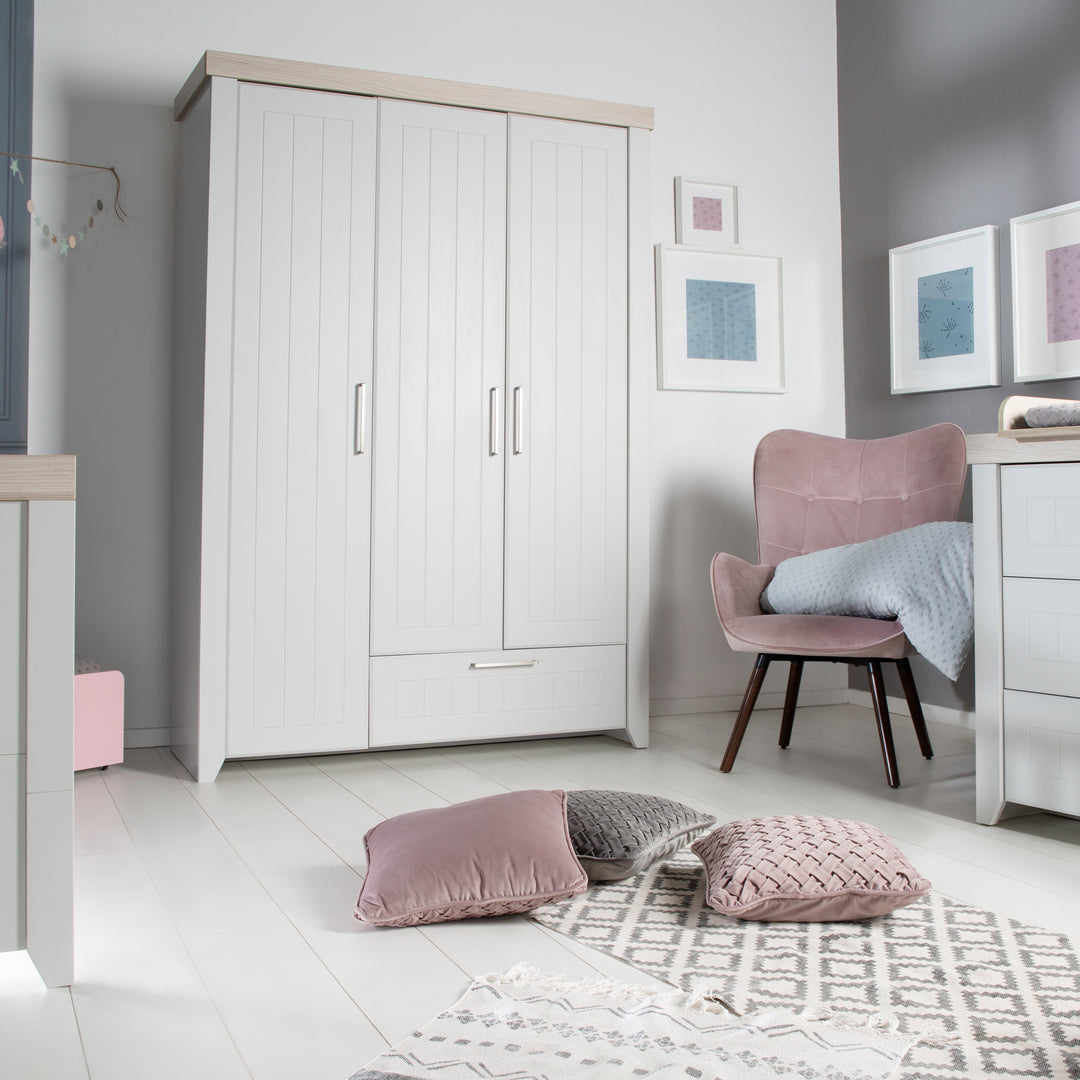 Kindermöbelset 'Helene', inkl. Kombi-Bett 70 x 140 cm, Wickelkommode & 3-türigem Schrank, Lichtgrau