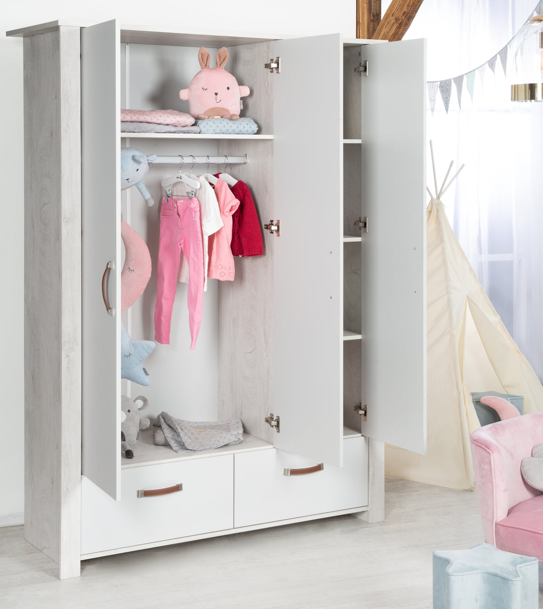 Set camera per bambini 'Mila', compreso il letto combi 70 x 140 cm, cambio petto & armadio a 3 porte, grigio/bianco