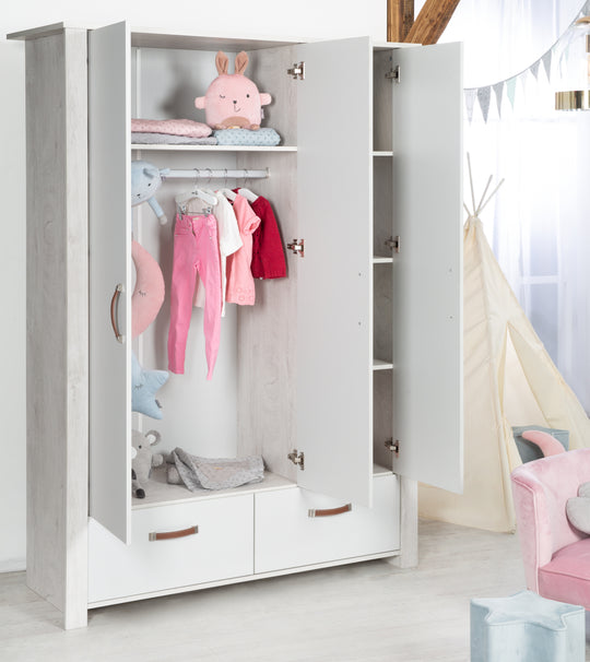 Set camera per bambini 'Mila', compreso il letto combi 70 x 140 cm, cambio petto & armadio a 3 porte, grigio/bianco