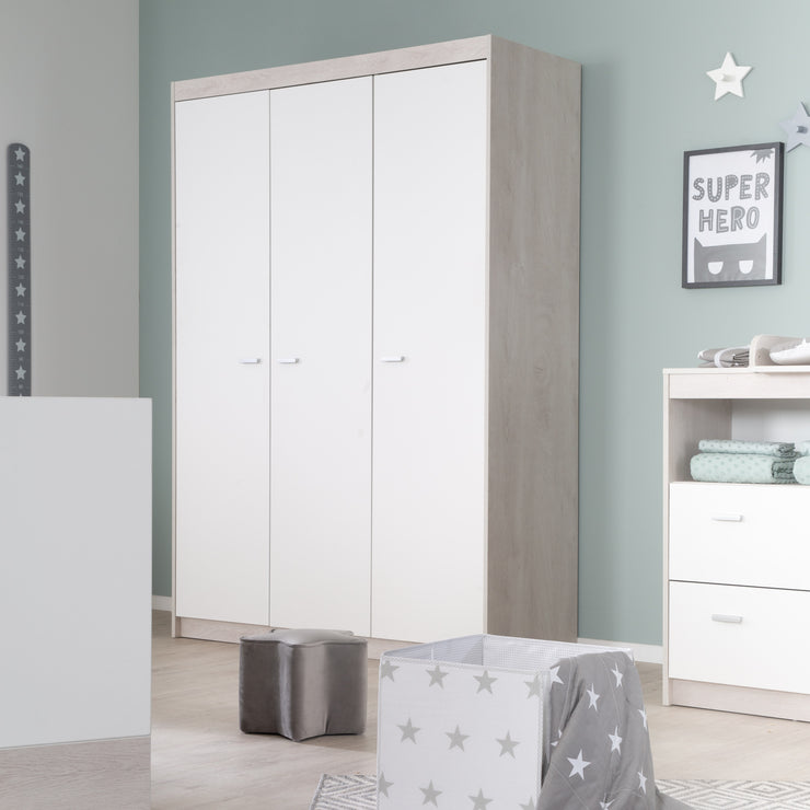 Armoire "Julia" 3 portes avec soft close et 1 tringle à vêtements et 6 tablettes