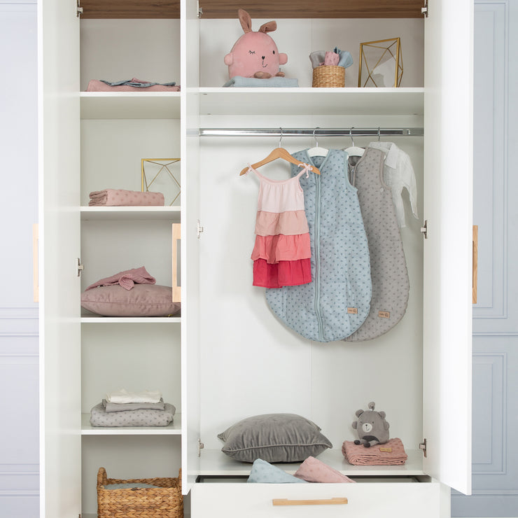 Armoire 'Ava' 3-Trg. en blanc, avec plaque de couverture dans «Artisan Eiche», HXBXT: 200 x 137 x 53 cm