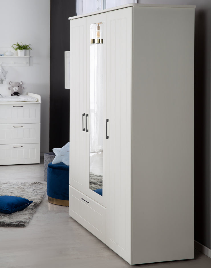 Armario 'Sylt' 3-Trg. incluyendo la puerta del espejo, cajón, barra de ropa y 5 pisos, con fresado decorativo