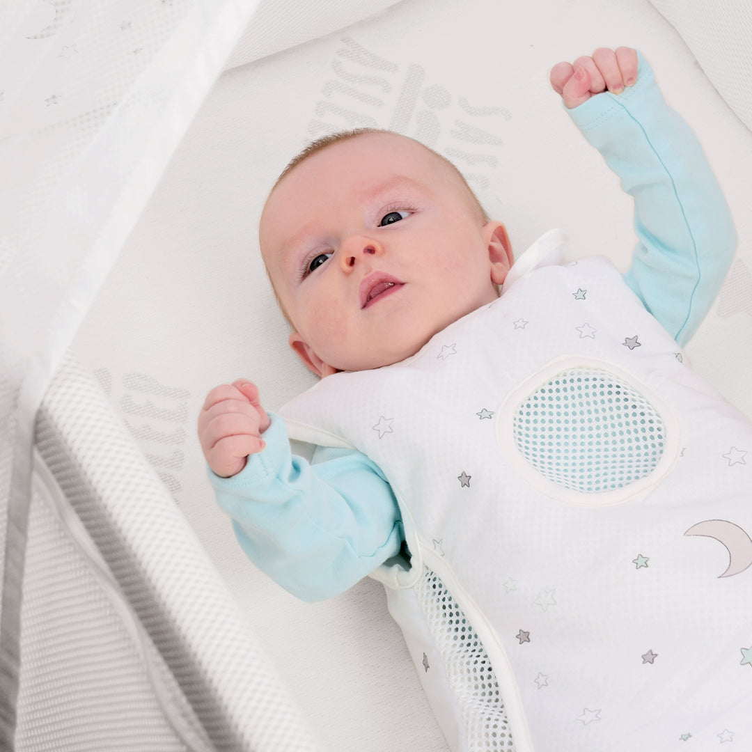 Lettino Co-sleeping 'safe asleep®', 60 x 120 cm, 'Sternenzauber', letto aggiuntivo inclusi accessori, laccato bianco