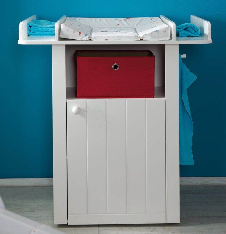 Wickelkommode 'Lotte' inkl. Wickelansatz, gefräst weiß, 1 Tür mit Soft Close, Wickelhöhe 90 cm