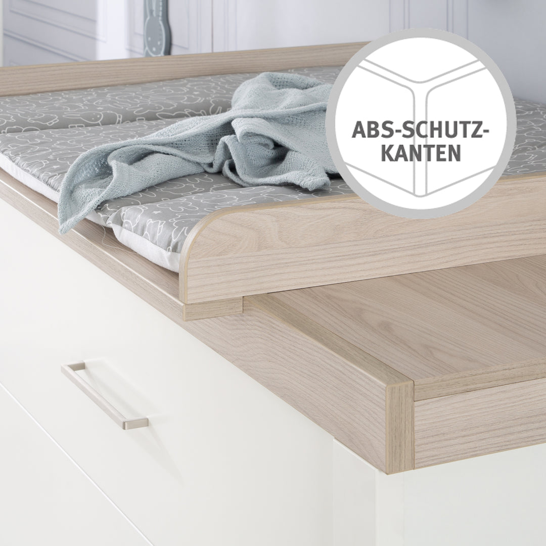 Furniture Set 'Lucy' 2-Piece, Including Convertible Children's Bed 70 x 140 cm & Wide Changing Table