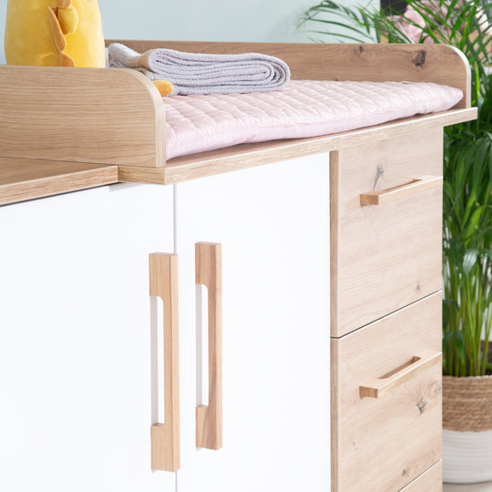 Changing Table 'Lion' Including Removable Attachment - 3 Drawers & 2 Doors