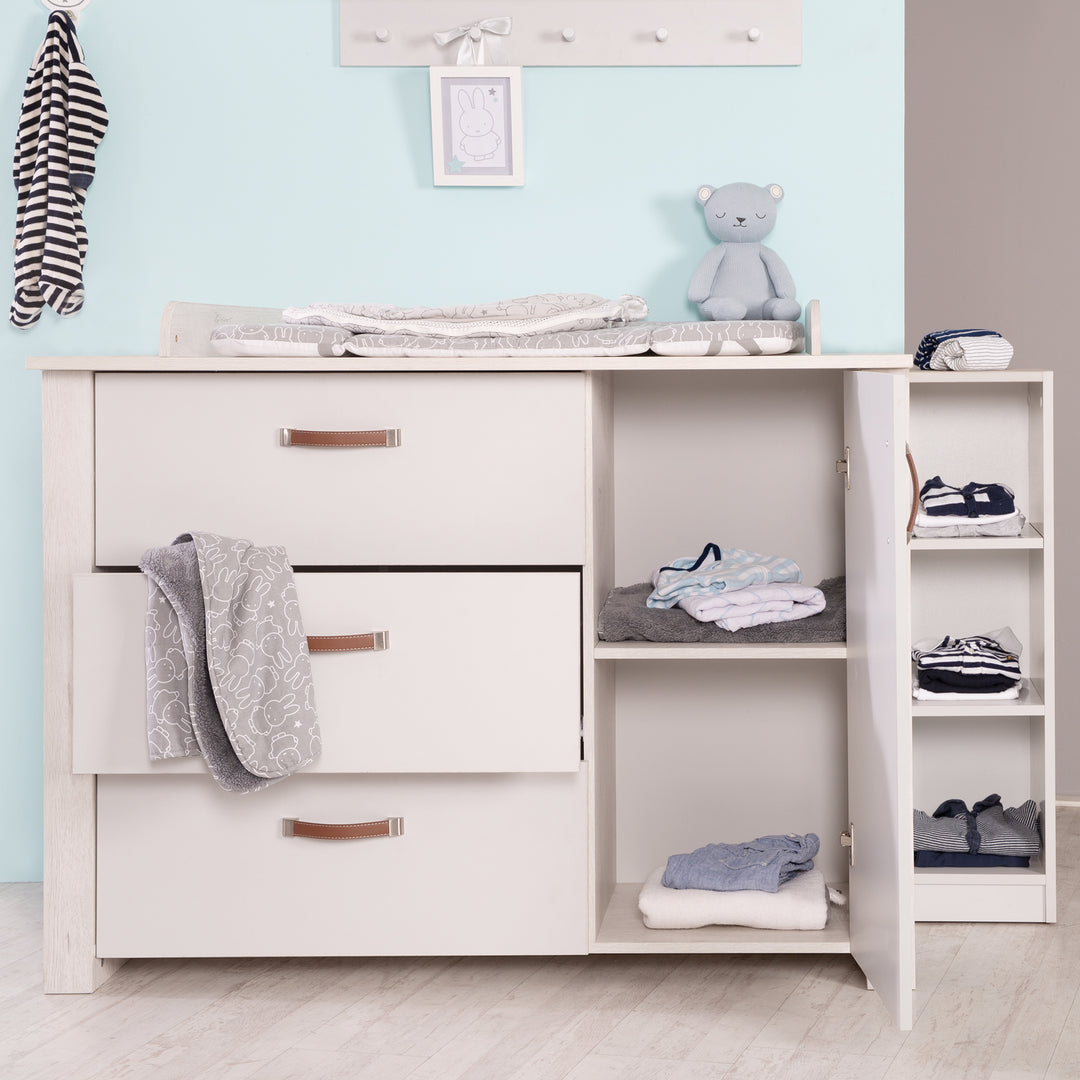 Cómoda 'Mila' con cambiador, cierre suave, 3 cajones, 1 puerta, altura de cambio 90,5 cm
