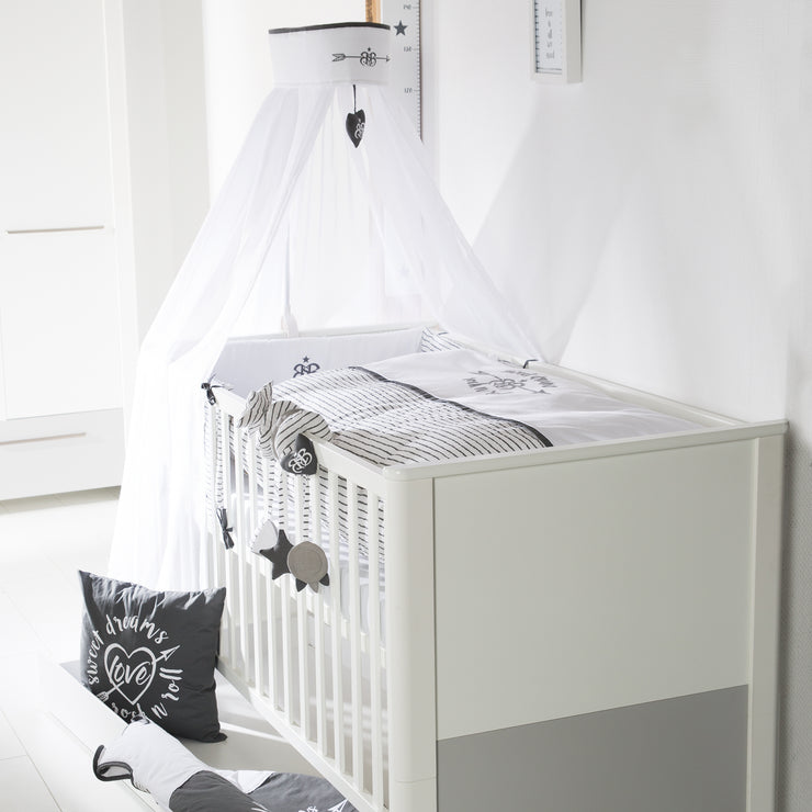 Zimmerset 'Linus' inkl. Kombi-Bett 70 x 140 cm, Wickelkommode & 3-türigem Schrank, Weiß / grau