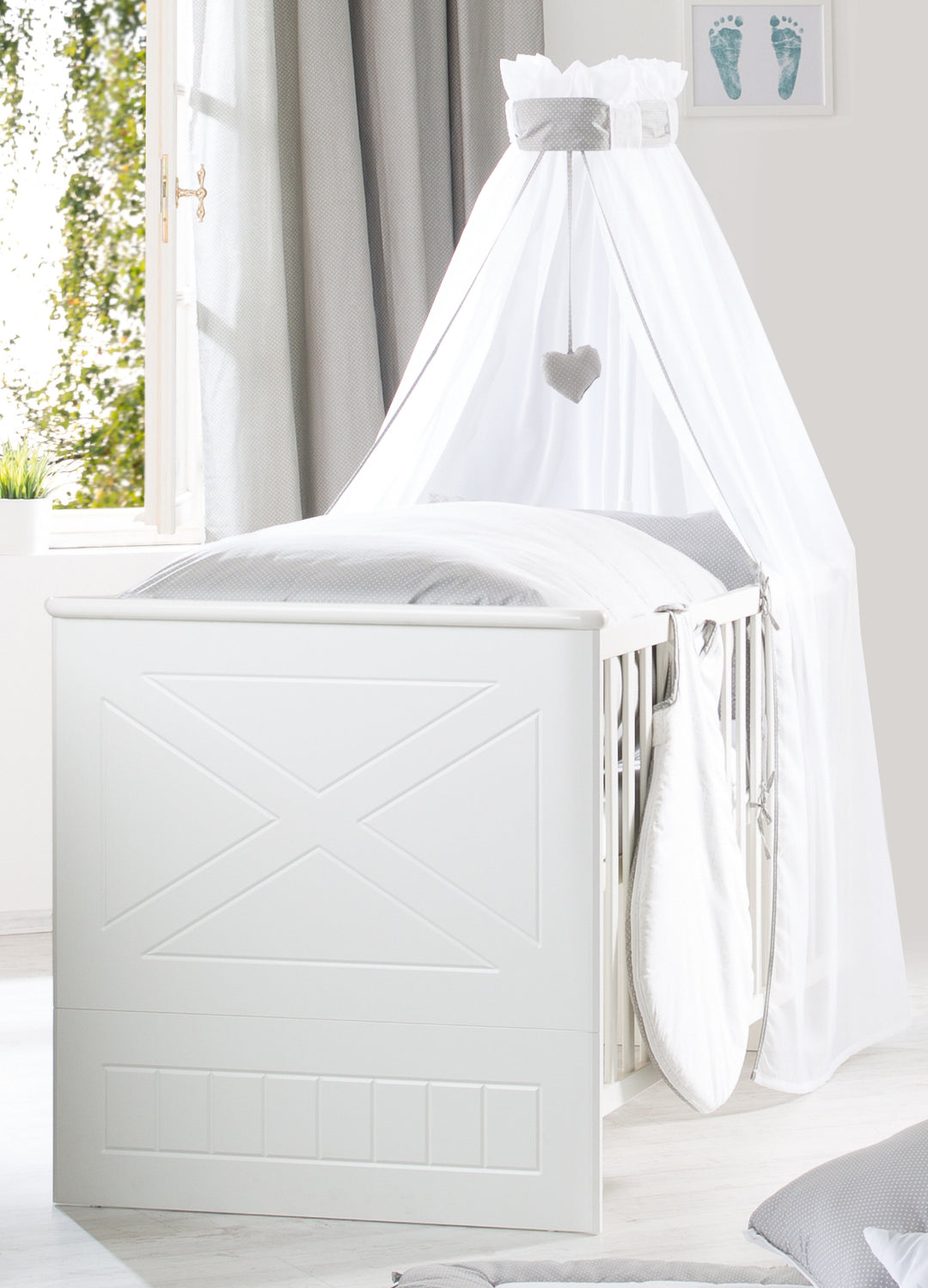 Cama infantil combinada 'Constantin', 70 x 140 cm, blanca, ajustable en altura, 3 barrotes extraíbles, convertible