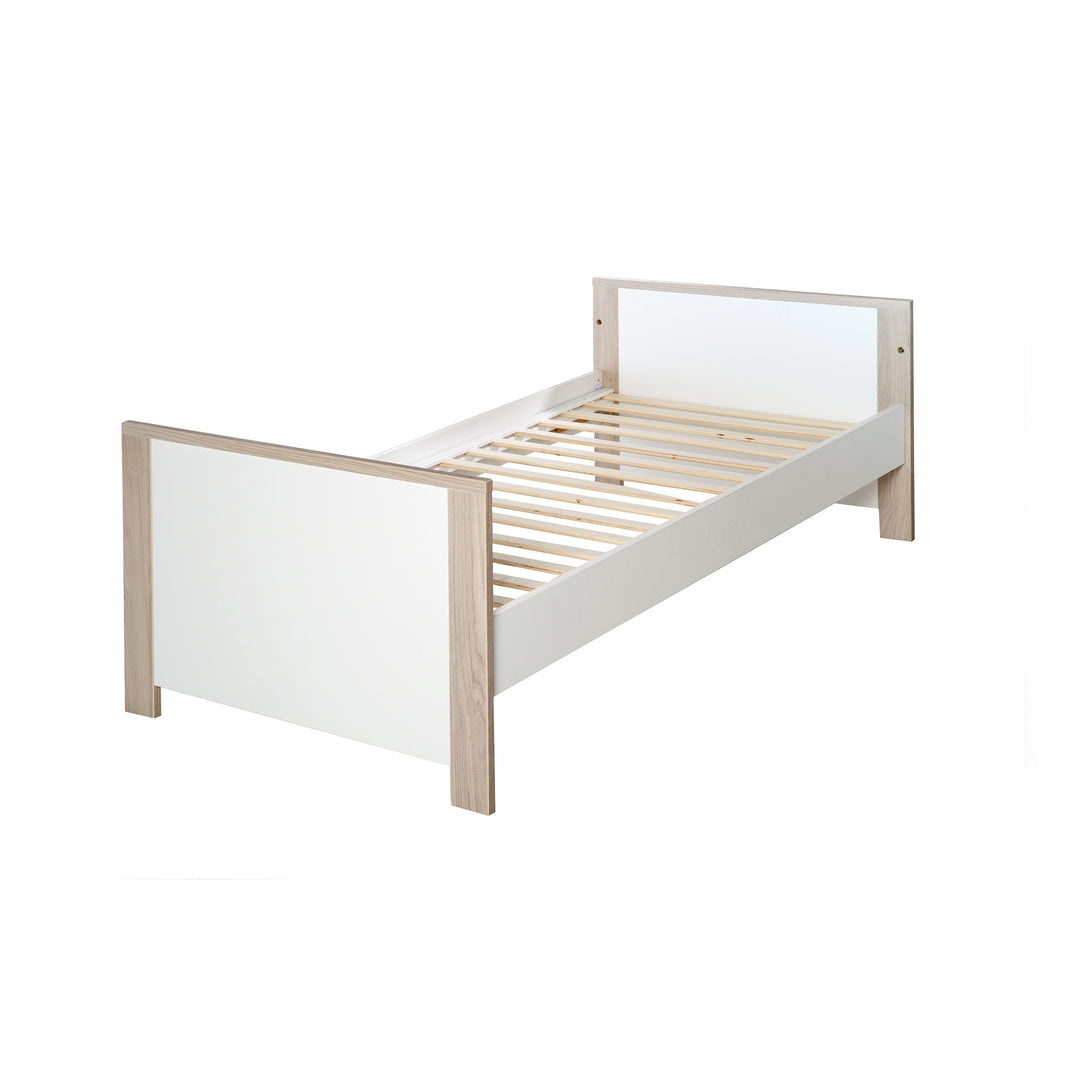 Möbelset 'Olaf' inkl. Kombi-Bett 70 x 140 cm & breiter Wickelkommode, Luna Elm/weiß