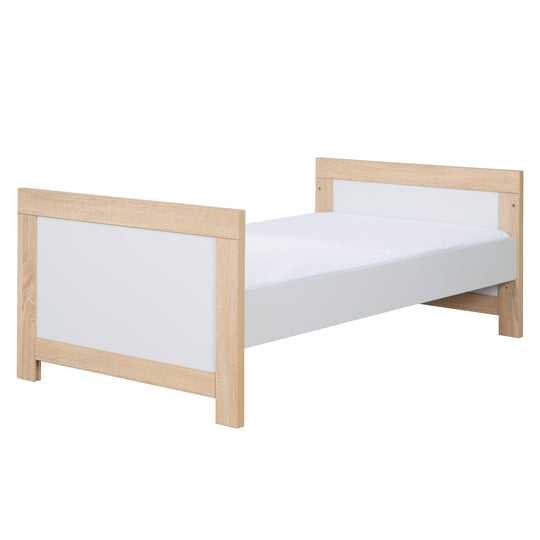 Cuna convertible 'Matilda' 70 x 140 cm, ajustable/convertible, incluye 3 barrotes extraíbles