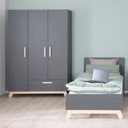 Lit jeunesse 'Jara' 90 x 200 cm - Décor anthracite - pieds en bois de bois réel