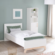 Cama juvenil 'Clara' 90 x 200 cm - Decoración blanco - Pies de madera de haya 