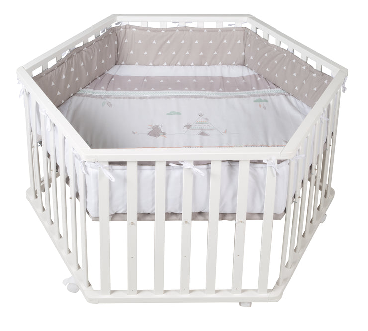 Playpen 'Indibear', 6-cornered, safe playing grid incl. protective insert & rolls, white