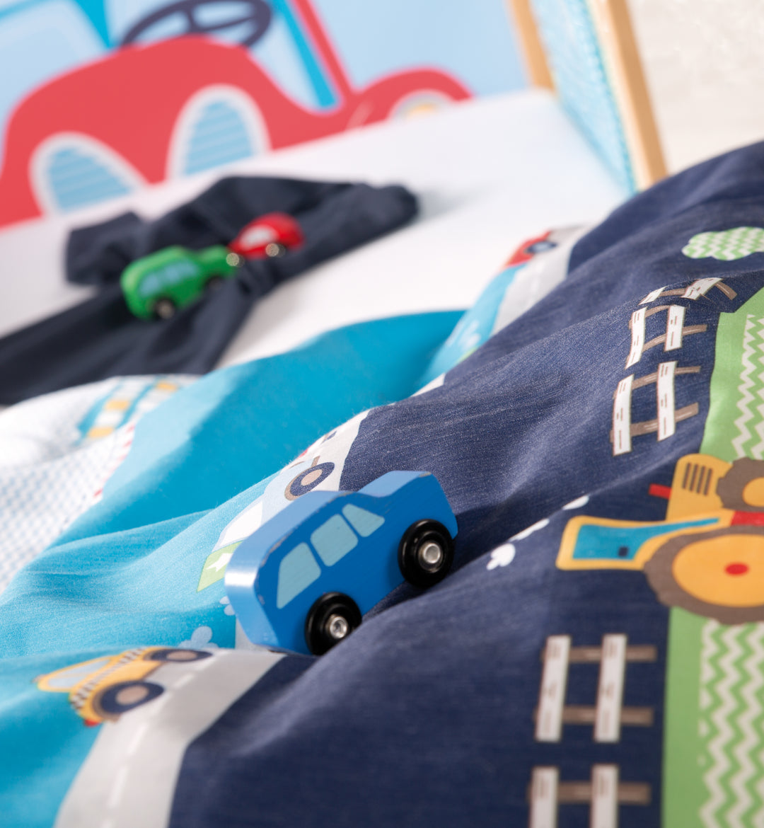 Cama temática 'Carro', cama infantil 70 x 140 cm incluye ropa de cama y somier