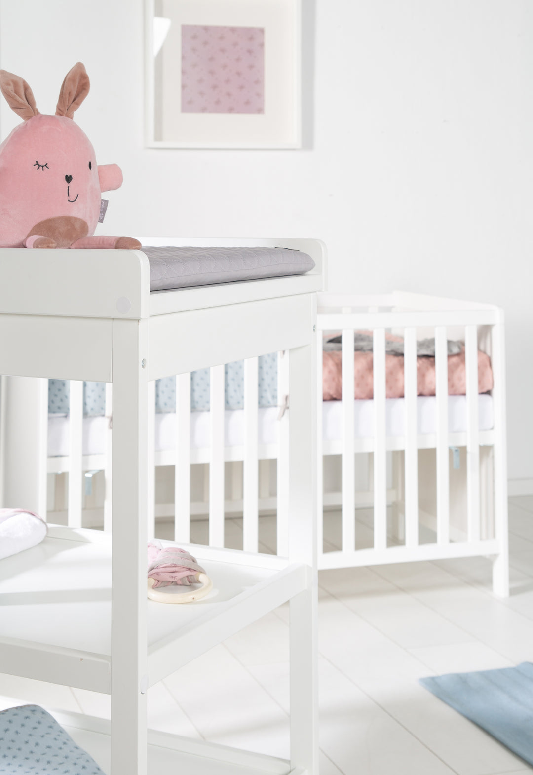 Cameretta per bambini 'roba Style' incl. Fasciatoio e letto laterale, con rete a doghe, 60 x 120 cm, bianco