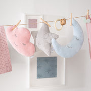 Bundle 'lil canapa' contient le canapé pour enfants, le fauteuil pour enfants et le nuage d'oreiller décoratif en bleu clair / ciel