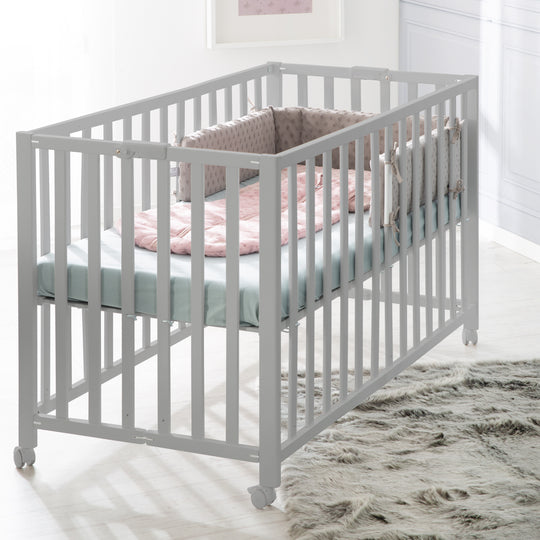 Letto pieghevole 'Fold Up', 60 x 120 cm, in legno color tortora, regolabile in altezza in 2 posizioni, rotelle incluse