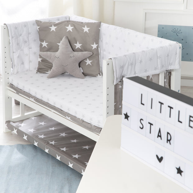 Stume et lit latéral «petites étoiles» 3 en 1, lit bébé blanc, y compris les accessoires de lit complet