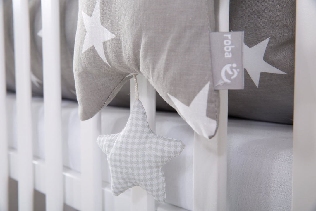 Carillon 'Little Stars', aiuto per il sonno, stella tessile lavabile, decorazione baby room grigio / bianco
