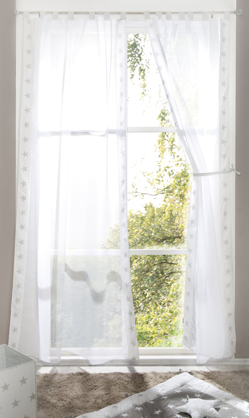 Juego de cortinas 'Little Stars', 2 piezas, set de cortinas con estrellas, decoración para habitación de bebé y niños en gris / blanco