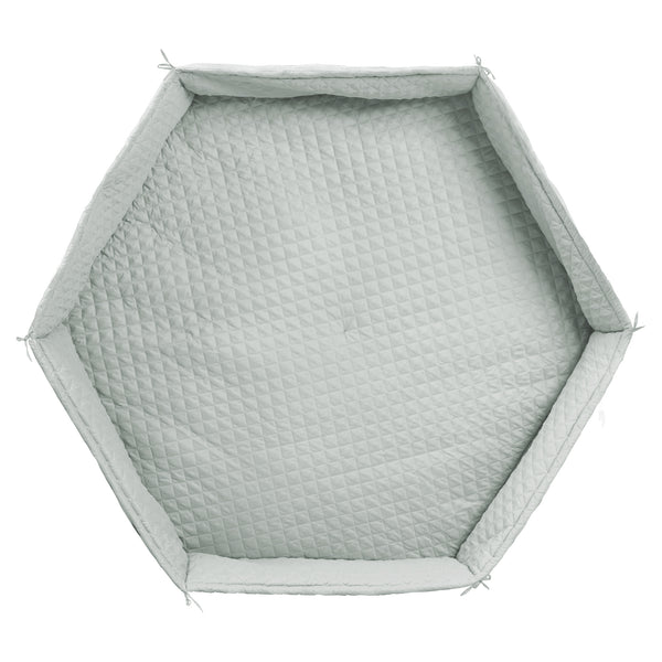 Acolchado hexagonal para parque en el diseño «Lil Planet frosty green»
