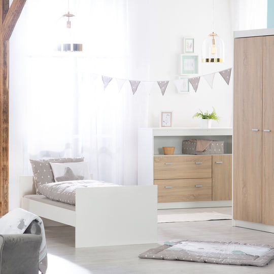 Cama infantil combinada 'Gabriella', 70 x 140 cm, blanca/natural, ajustable en altura, 3 barrotes extraíbles, convertible