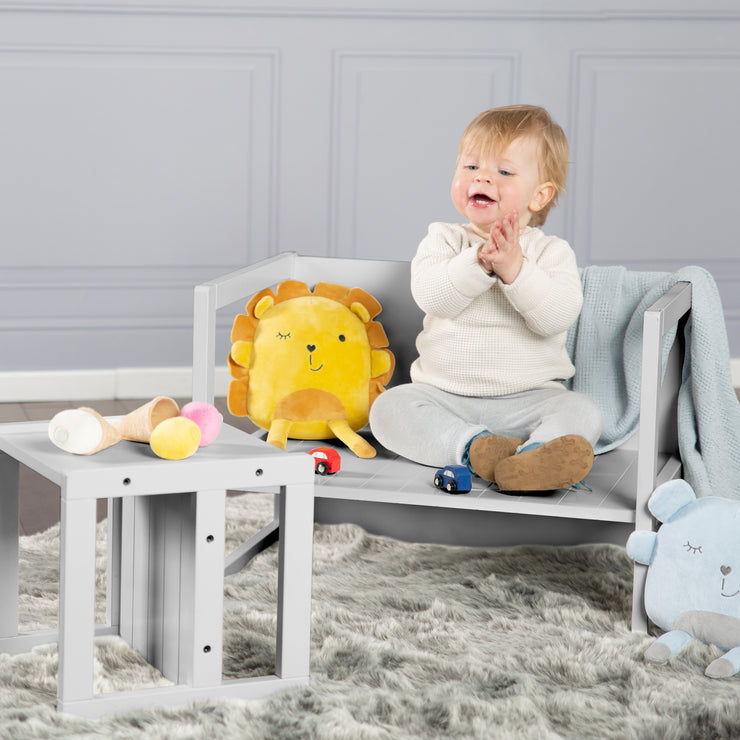 Dinette au style maison de campagne, 2 tabourets et un banc pour enfant transformable en table