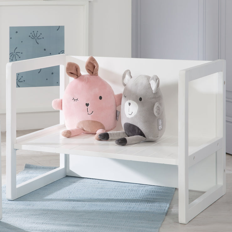 Dinette au style maison de campagne, 2 tabourets et un banc pour enfant transformable en table