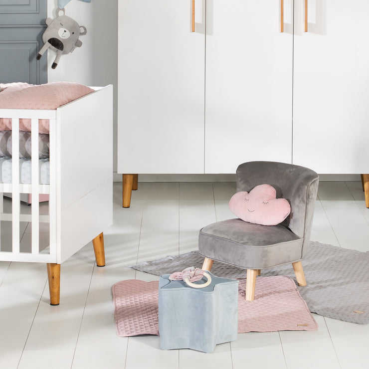 Sillón infantil 'Lil Sofa', cómodo sillón con robustas patas de madera y terciopelo gris