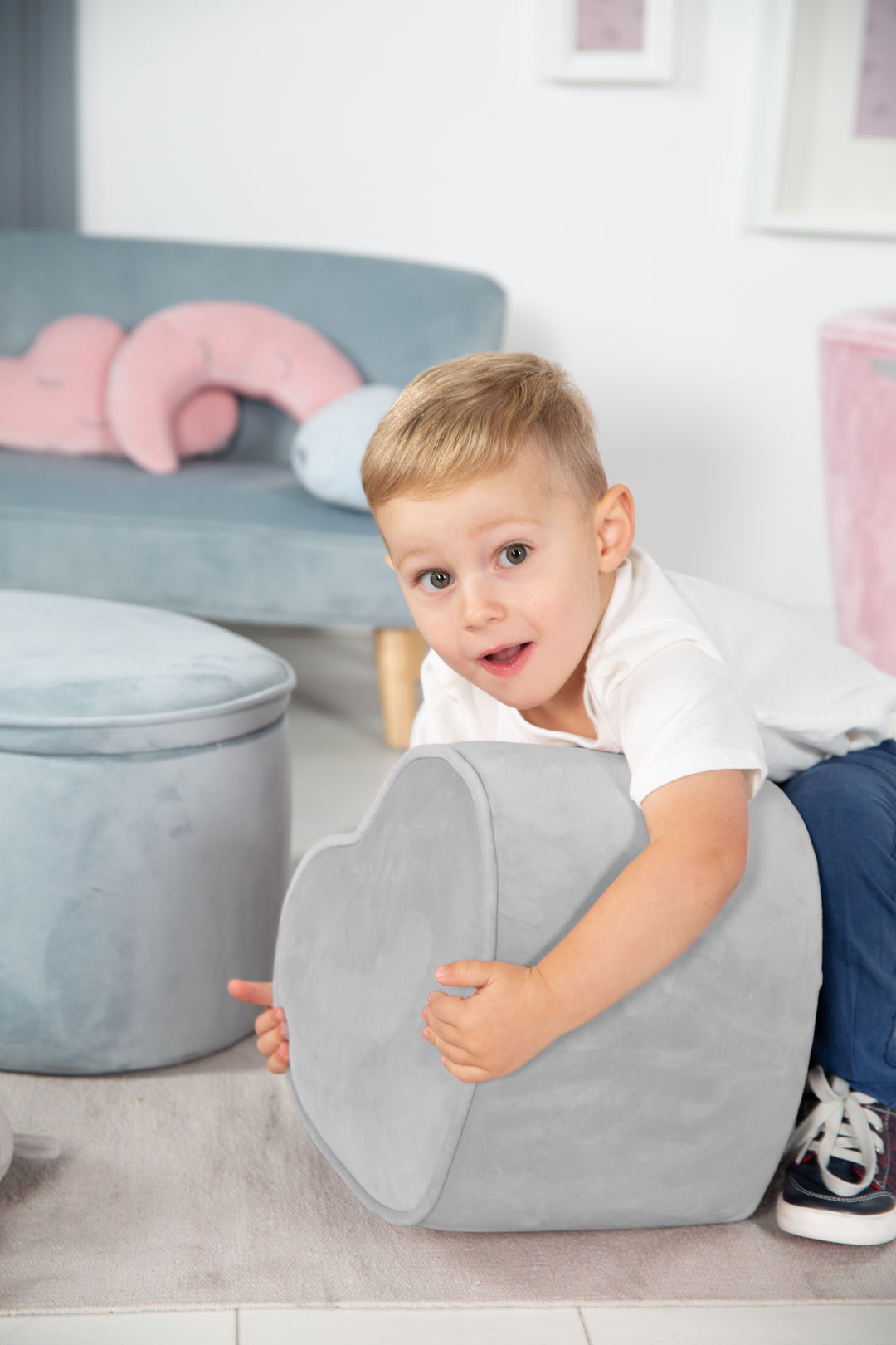 Heart-Shaped Children's Stool 'Lil Sofa' - Comfortable Stool Covered in Grey Velvet
