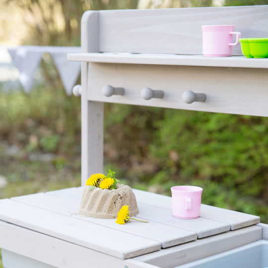 Matschküche 'Outdoor+', grau lasiert mit abnehmbarer Abdeckung, wetterfestes Holz