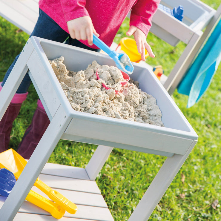 Outdoor + mesa de juego 'Tiny', madera maciza resistente a la intemperie, arena y mesa de barro, gris acristalado