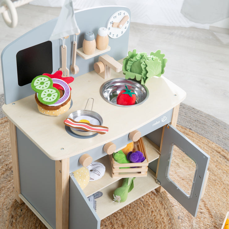 Cocina de juguete gris/natural, con 2 zonas de cocción, fregadero, grifo y accesorios