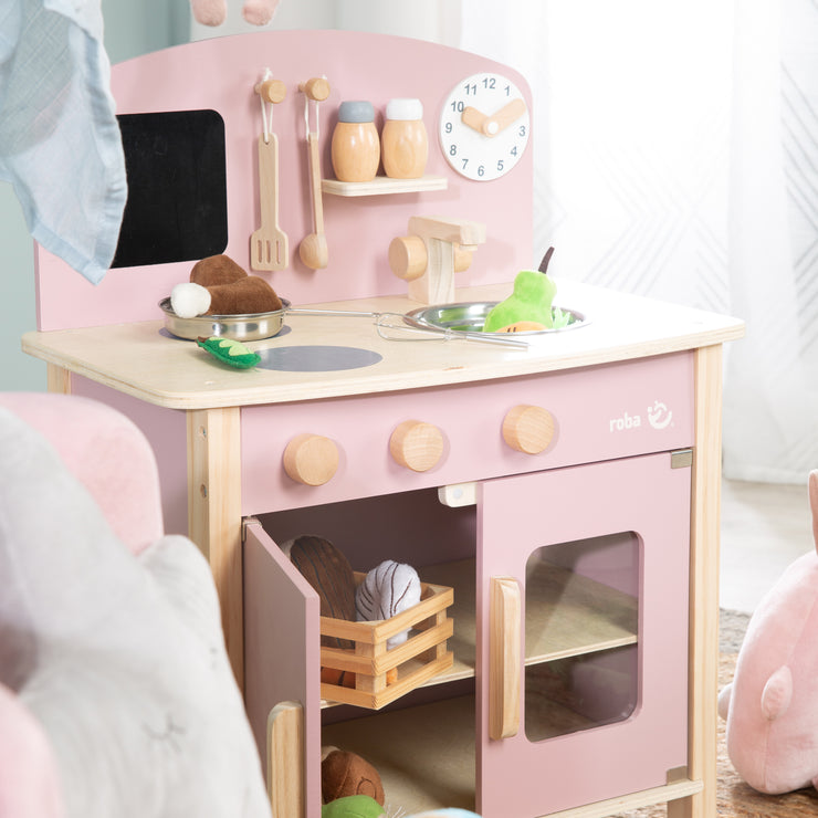 Gioca alla cucina bianca/natura/rosa con 2 biscotti, lavandino, rubinetto e accessori