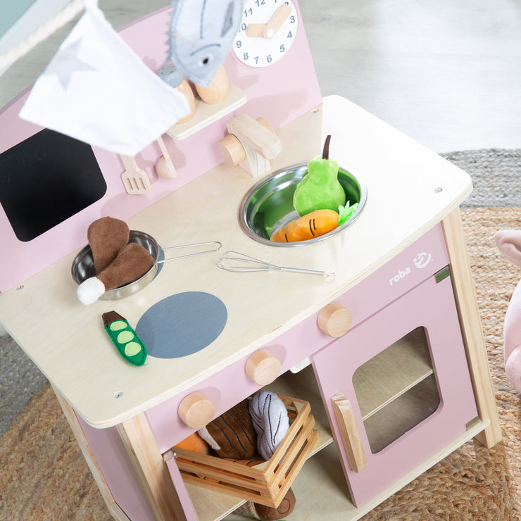 Gioca alla cucina bianca/natura/rosa con 2 biscotti, lavandino, rubinetto e accessori