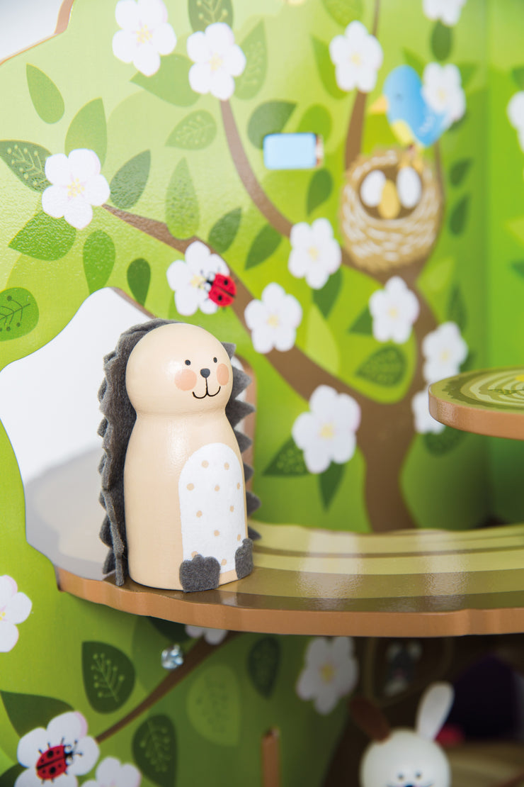 Baumhaus `` 4 saisons '', arbre de jouets en bois avec 4 pages de jeu, y compris les animaux et les accessoires
