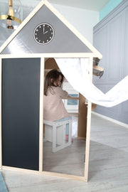 Spielhaus-Kombination, enthält Kaufladen, Kasperletheater, Tafel, Schalter für Post/Bank/Kiosk