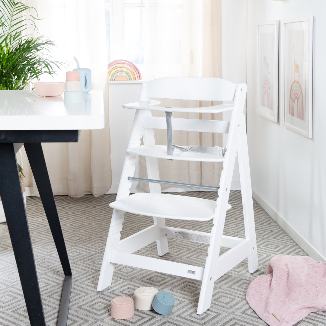 Trona combinada 'Sit Up Flex', ajustable hasta la silla juvenil, madera pintada en blanco