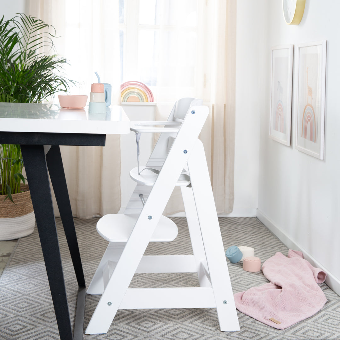 Trona combinada 'Sit Up Flex', ajustable hasta la silla juvenil, madera pintada en blanco