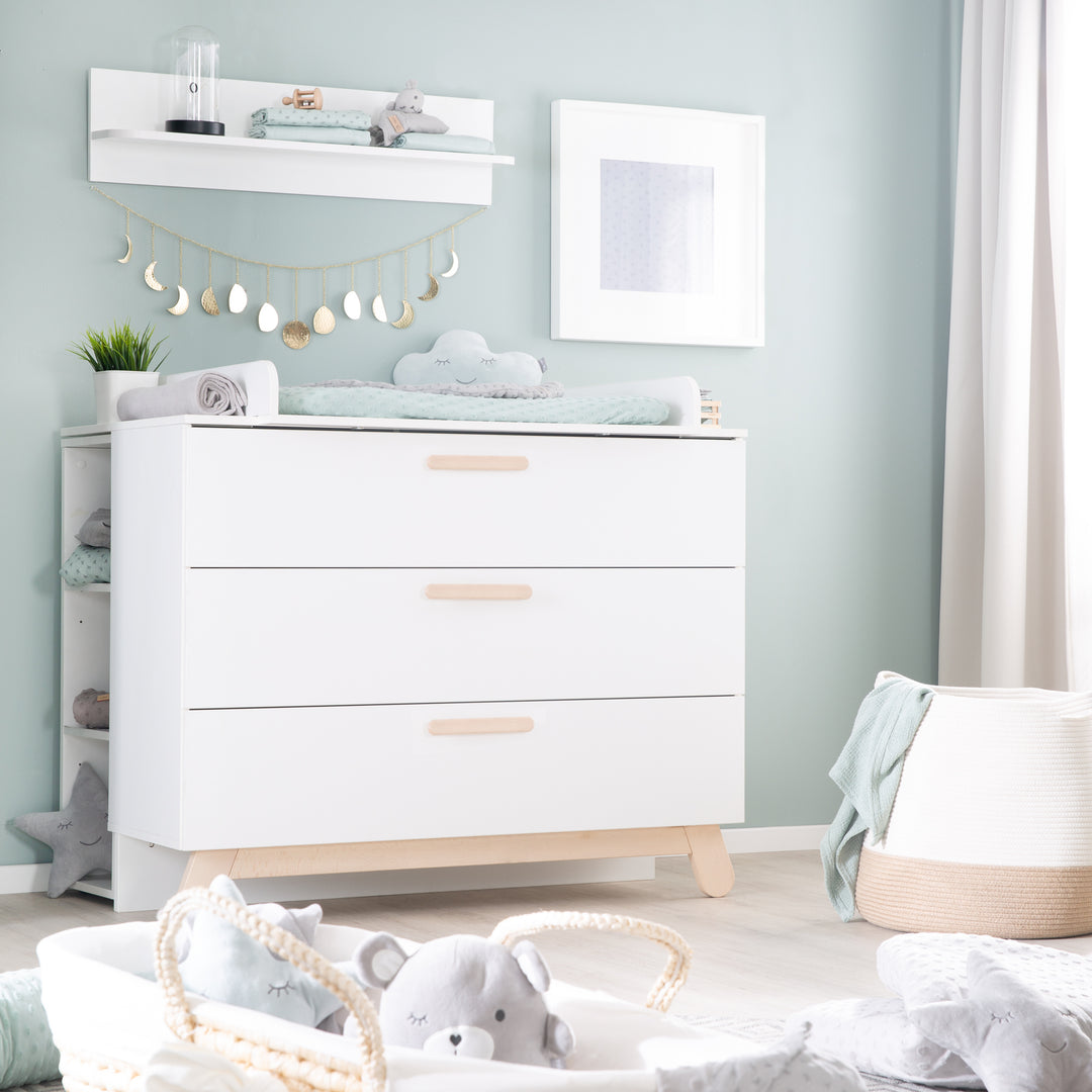 Juego de habitación 'Clara' en blanco, incluye cama combinada, cambiador y armario de 3 puertas